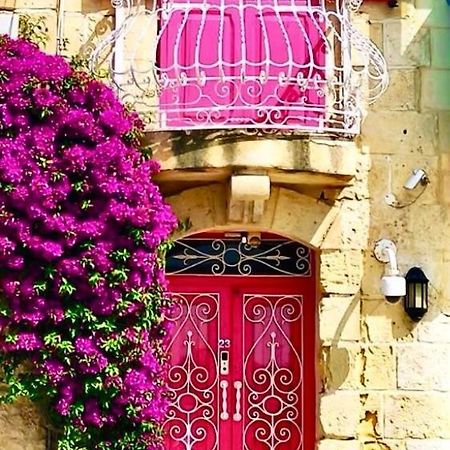 1500 Little Pink House In Kalkara Creek Vila Exterior foto