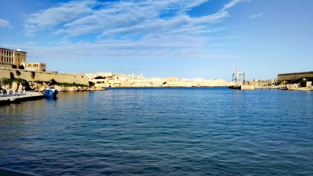 1500 Little Pink House In Kalkara Creek Vila Exterior foto